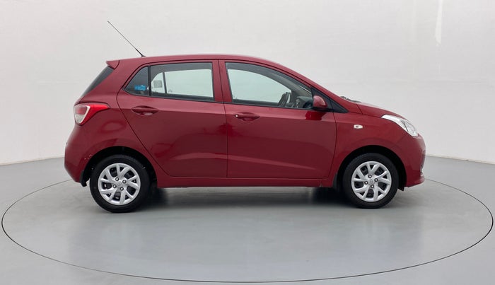 2017 Hyundai Grand i10 MAGNA 1.2 VTVT, Petrol, Manual, 33,798 km, Right Side View