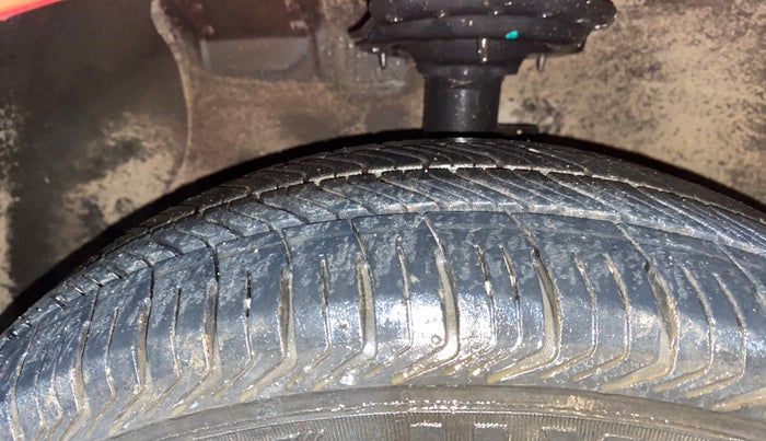 2017 Hyundai Grand i10 SPORTZ (O) 1.2 KAPPA VTVT, Petrol, Manual, 48,133 km, Left Front Tyre Tread