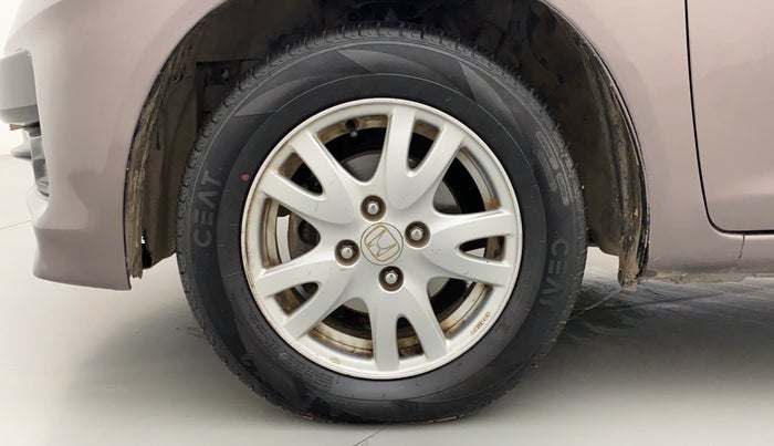 2013 Honda Brio VX AT, Petrol, Automatic, 98,343 km, Left Front Wheel