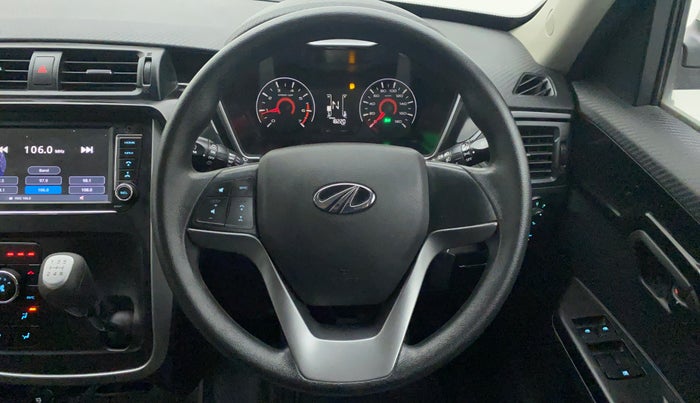 2017 Mahindra KUV 100 NXT K8 P 6 STR, Petrol, Manual, 18,220 km, Steering Wheel Close Up
