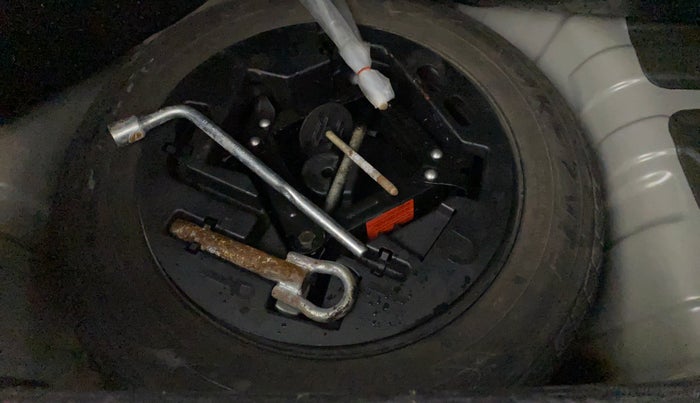 2017 Mahindra KUV 100 NXT K8 P 6 STR, Petrol, Manual, 18,220 km, Spare Tyre