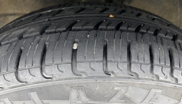 2016 Maruti Wagon R 1.0 VXI, Petrol, Manual, 46,929 km, Left Front Tyre Tread