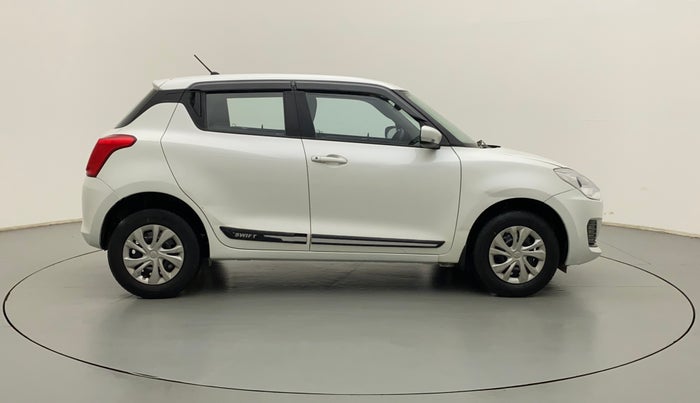 2020 Maruti Swift VXI AMT, Petrol, Automatic, 44,282 km, Right Side View
