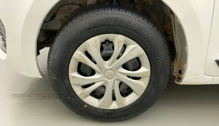 2020 Maruti Swift VXI AMT, Petrol, Automatic, 44,282 km, Left Front Wheel