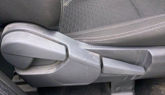 2021 Renault Kiger RXZ CVT 1.0 TURBO, Petrol, Automatic, 13,372 km, Driver Side Adjustment Panel