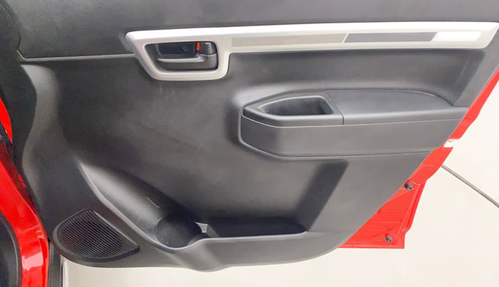 2023 Maruti S PRESSO VXI PLUS (O) AMT, Petrol, Automatic, 6,959 km, Driver Side Door Panels Control