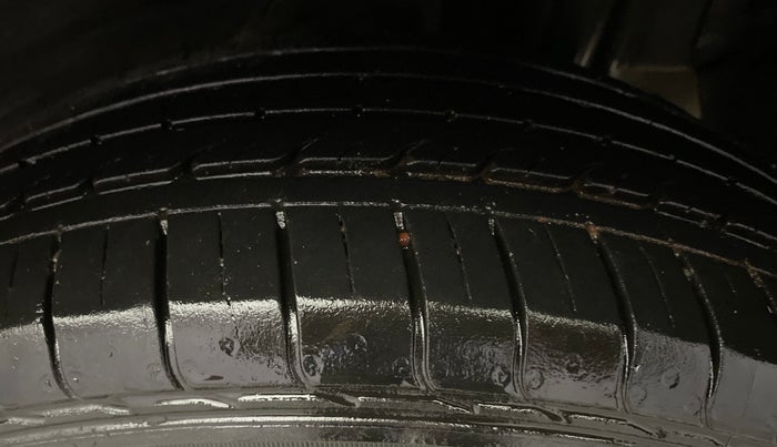 2022 Tata NEXON XMA SUNROOF PETROL, Petrol, Automatic, 37,447 km, Left Rear Tyre Tread