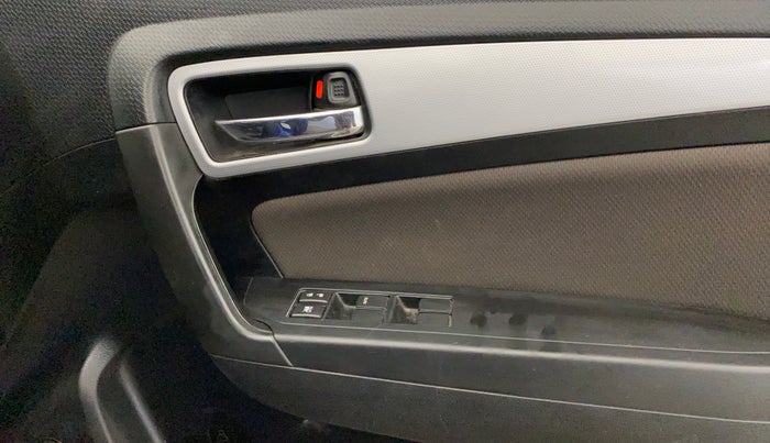 2020 Toyota URBAN CRUISER PREMIUM GRADE AT, Petrol, Automatic, 44,594 km, Driver Side Door Panels Control