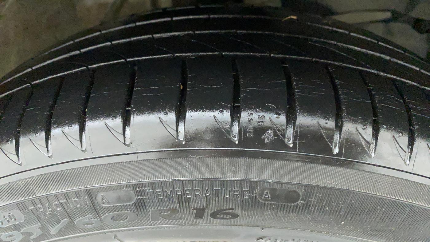 2018 Honda WR-V 1.2 i-VTEC VX MT, Petrol, Manual, 17,111 km, Right Front Tyre Tread