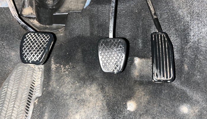 2018 Honda BR-V 1.5L I-VTEC S, Petrol, Manual, 53,772 km, Pedals