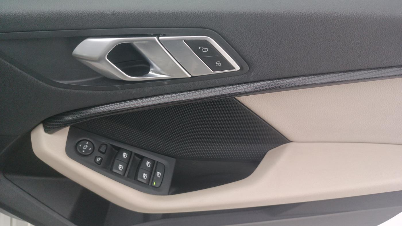 2020 BMW 2 SERIES GRAN COUPE 220D SPORTLINE, Diesel, Automatic, 46,765 km, Driver Side Door Panels Control
