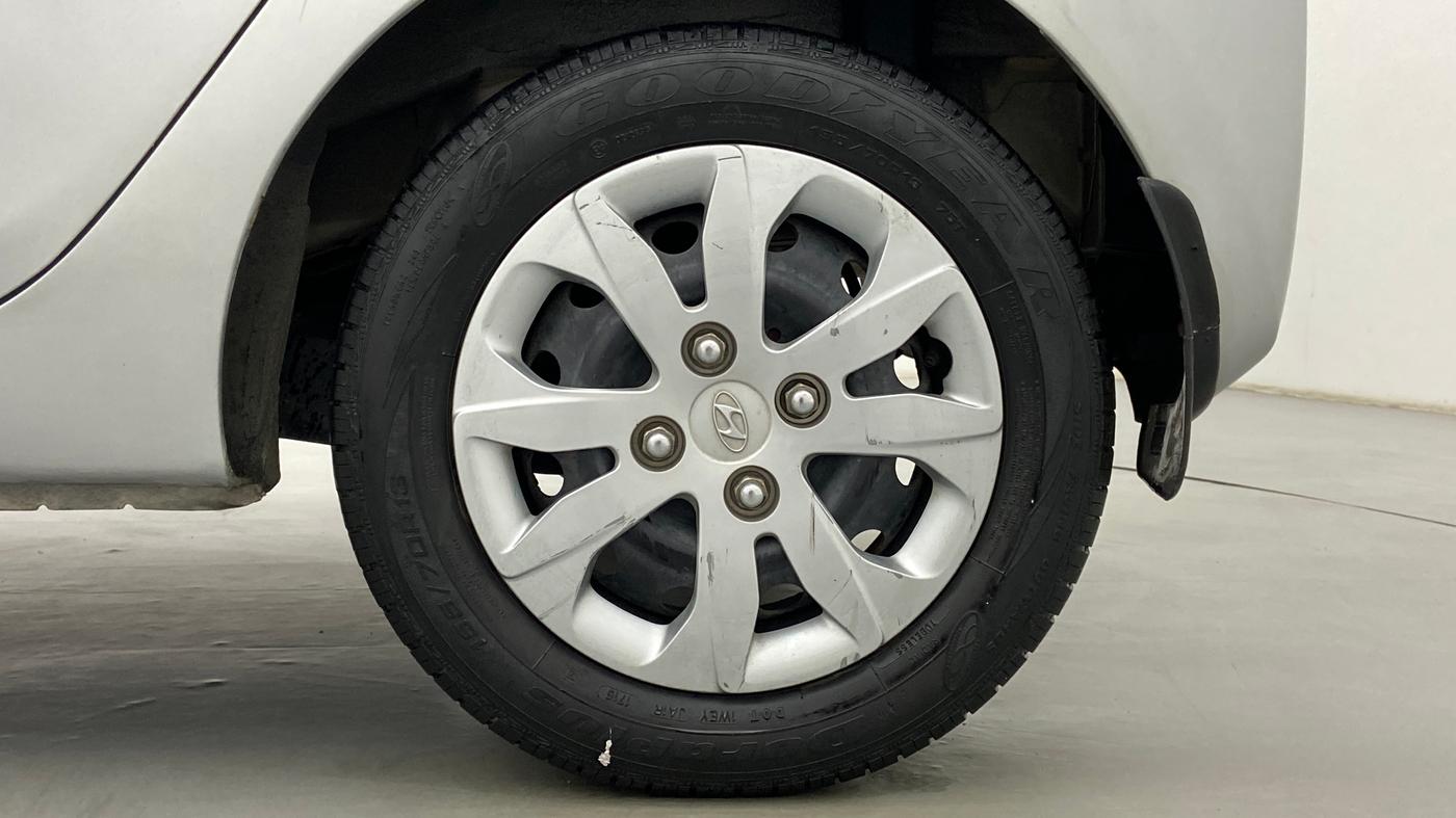 2015 Hyundai Eon MAGNA PLUS, Petrol, Manual, 48,490 km, Left Rear Wheel