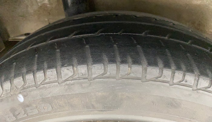 2017 Honda City V MT PETROL, Petrol, Manual, 40,622 km, Right Rear Tyre Tread