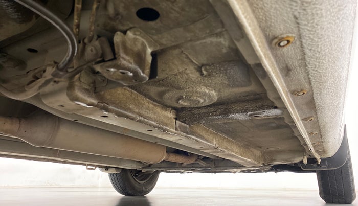 2014 Maruti Ritz VXI, Petrol, Manual, 77,190 km, Right Side Underbody