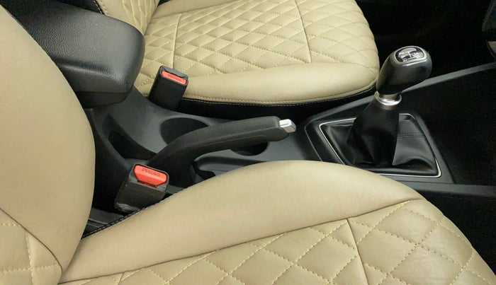 2016 Hyundai Elite i20 ASTA 1.2 (O), Petrol, Manual, 90,064 km, Gear Lever
