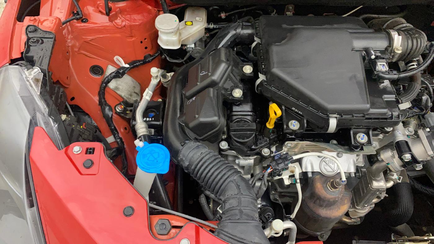 2025 Maruti Swift ZXi Plus Dual Tone, Petrol, Manual, 10,434 km, Engine View - Right