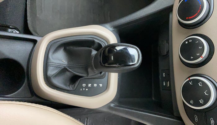 2015 Hyundai Grand i10 ASTA AT 1.2 KAPPA VTVT, Petrol, Automatic, 36,235 km, Gear Lever