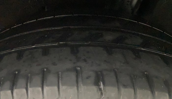 2017 Maruti Baleno ZETA PETROL 1.2, Petrol, Manual, 1,02,036 km, Left Rear Tyre Tread