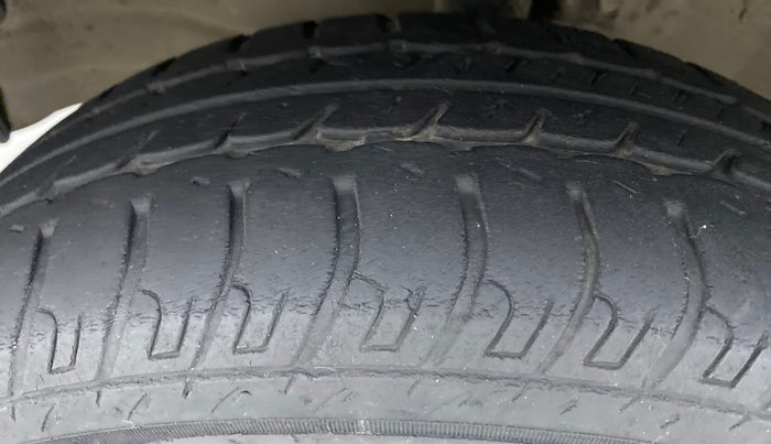 2016 Maruti Wagon R 1.0 VXI, Petrol, Manual, 17,866 km, Left Front Tyre Tread