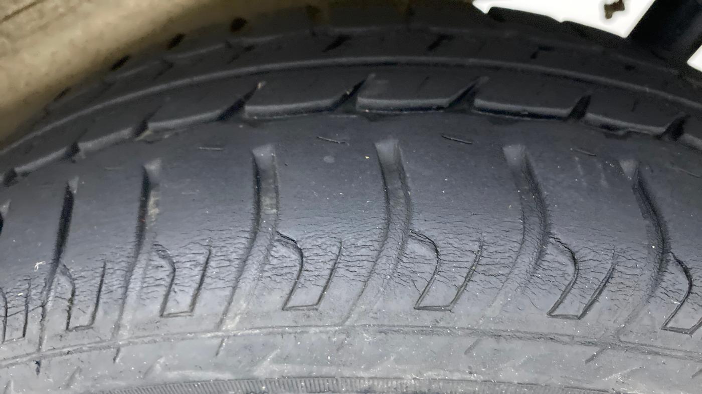 2016 Maruti Wagon R 1.0 VXI, Petrol, Manual, 17,866 km, Left Rear Tyre Tread