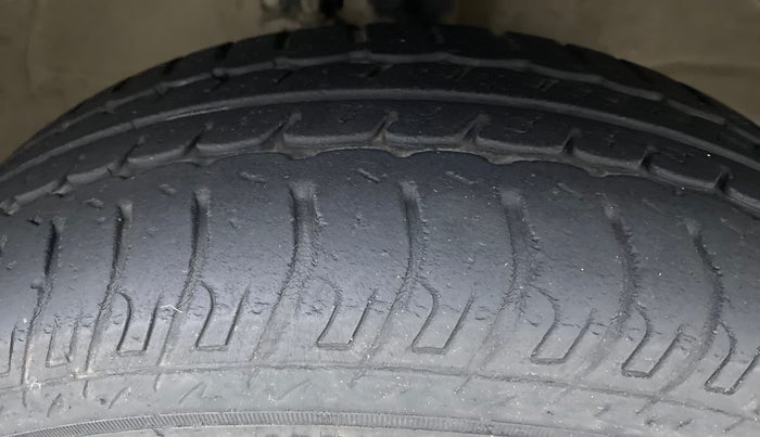 2016 Maruti Wagon R 1.0 VXI, Petrol, Manual, 17,866 km, Right Front Tyre Tread