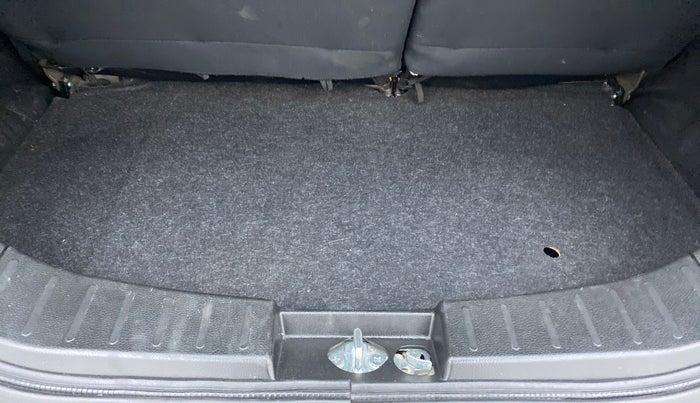 2016 Maruti Wagon R 1.0 VXI, Petrol, Manual, 17,866 km, Boot Inside