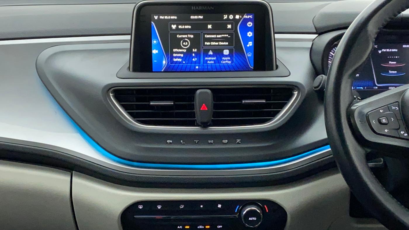 2021 Tata ALTROZ XZ PETROL, Petrol, Manual, 27,827 km, Air Conditioner