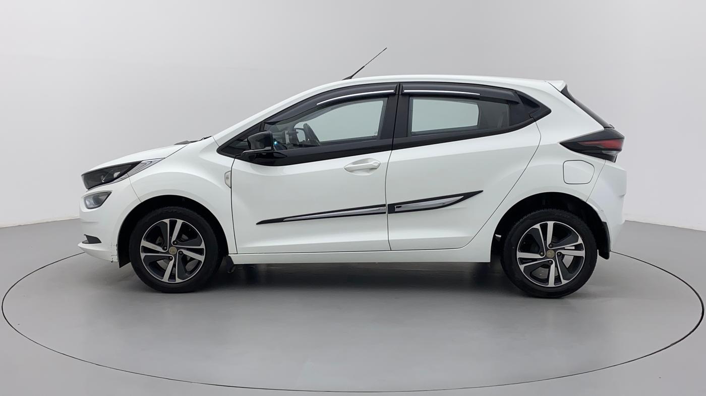 2021 Tata ALTROZ XZ PETROL, Petrol, Manual, 27,827 km, Left Side