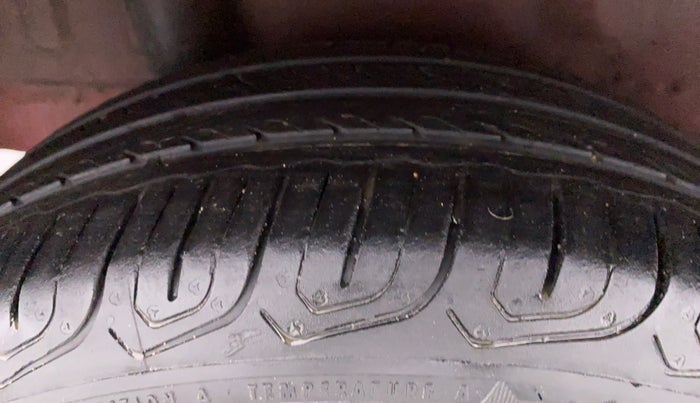 2017 Honda Brio 1.2 S MT I VTEC, Petrol, Manual, 61,243 km, Right Rear Tyre Tread