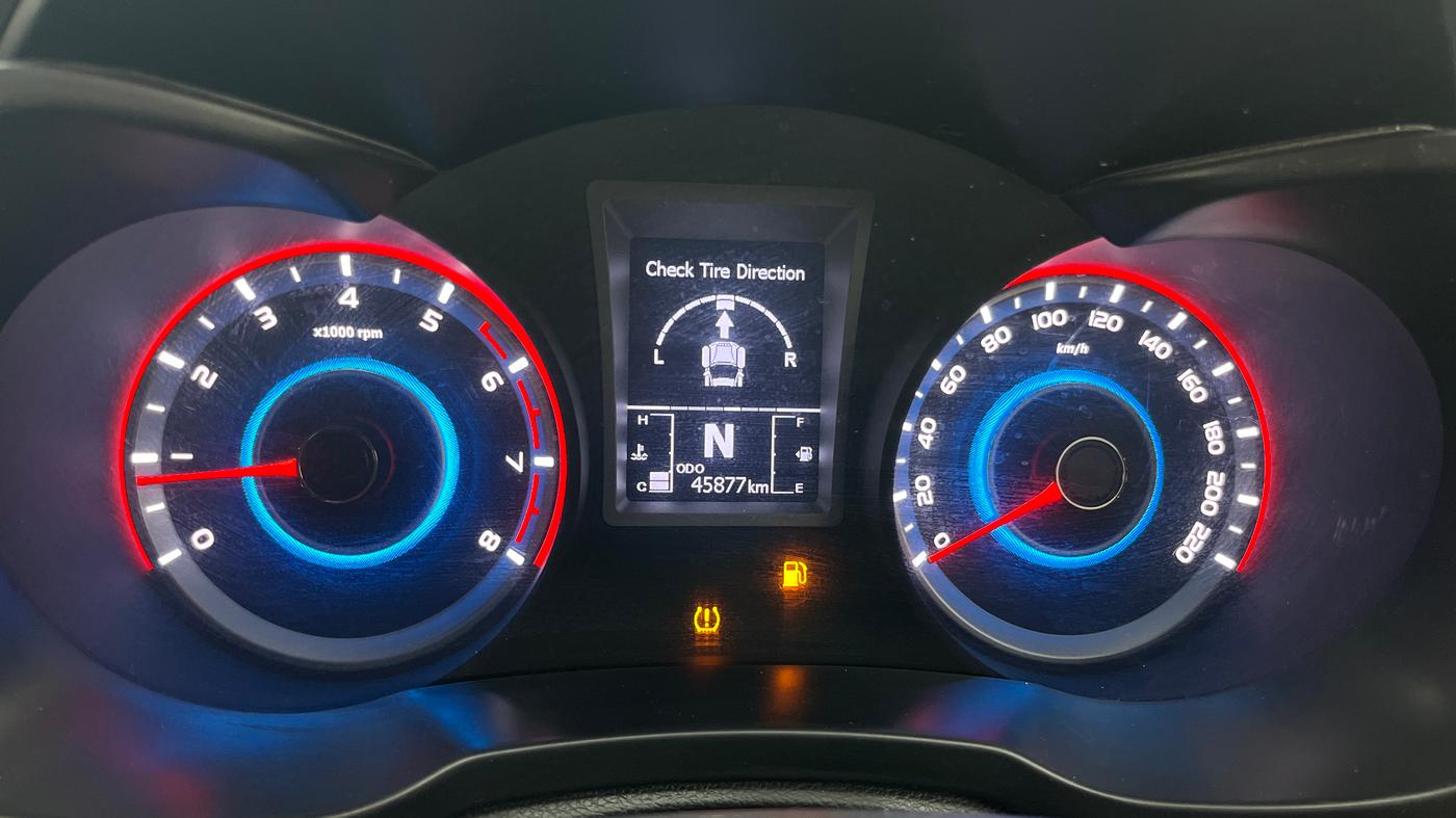 2021 Mahindra XUV300 W8 (O) 1.2 PETROL AMT, Petrol, Automatic, 45,876 km, Odometer Image