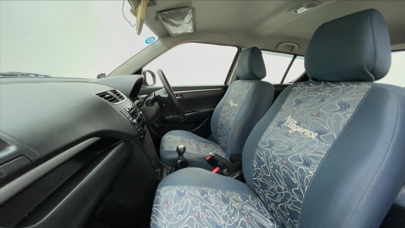 2017 Maruti Swift VXI D, Petrol, Manual, 56,553 km, Right Side Front Door Cabin