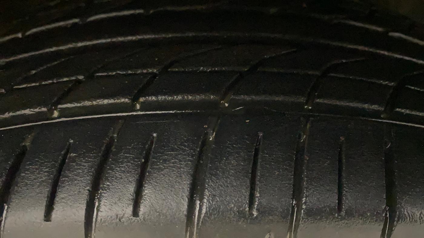 2022 Maruti New Wagon-R VXI 1.0, Petrol, Manual, 85,913 km, Right Front Tyre Tread
