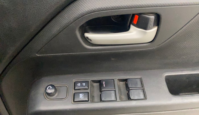 2022 Maruti New Wagon-R VXI 1.0, Petrol, Manual, 85,913 km, Driver Side Door Panels Control