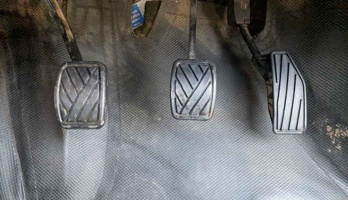 2020 Maruti Baleno ZETA PETROL 1.2, Petrol, Manual, 60,601 km, Pedals