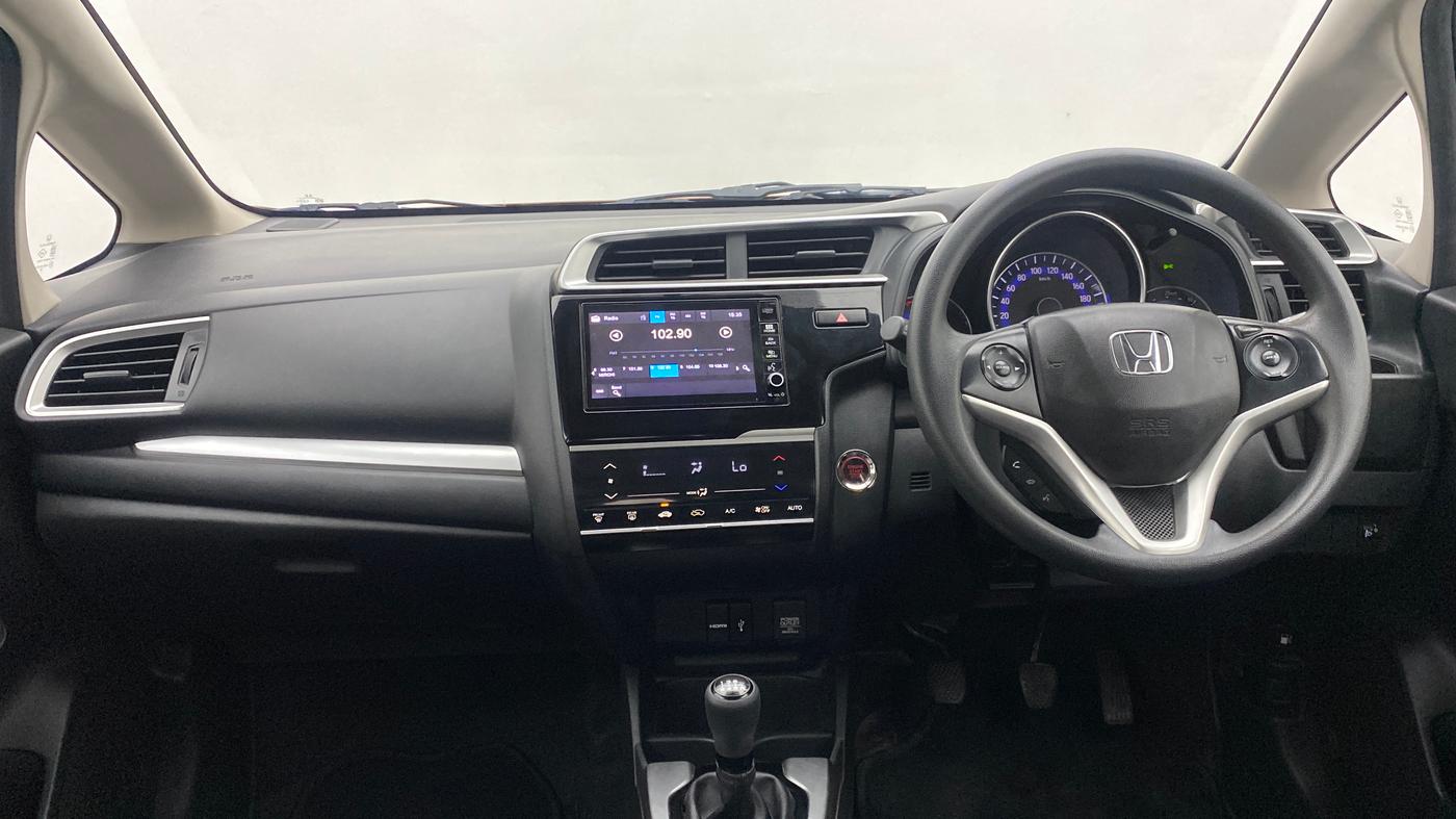 2018 Honda WR-V 1.5 i-DTEC VX MT, Diesel, Manual, 53,997 km, Dashboard