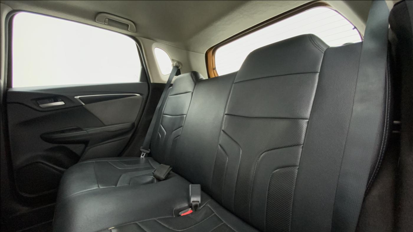 2018 Honda WR-V 1.5 i-DTEC VX MT, Diesel, Manual, 53,997 km, Right Side Rear Door Cabin