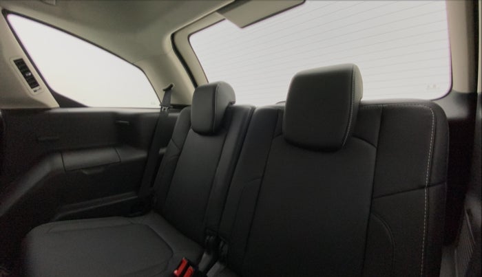 2018 Tata Hexa Varicor 400 XTA, Diesel, Automatic, 41,332 km, Third Seat Row ( optional )