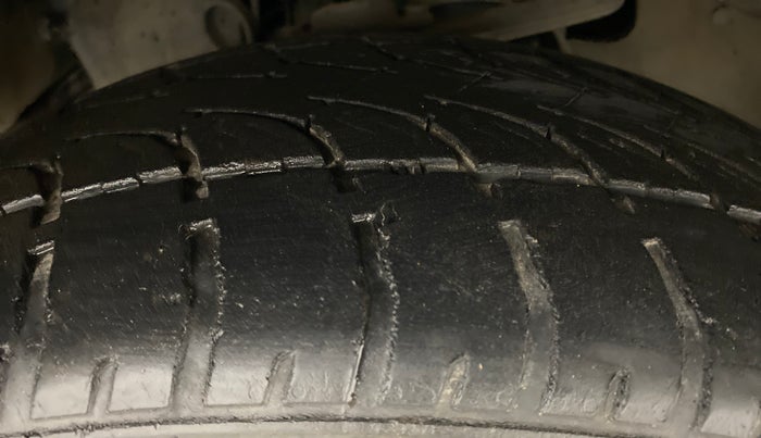 2018 Tata Hexa Varicor 400 XTA, Diesel, Automatic, 41,332 km, Right Front Tyre Tread