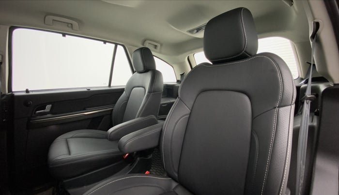 2018 Tata Hexa Varicor 400 XTA, Diesel, Automatic, 41,332 km, Right Side Rear Door Cabin