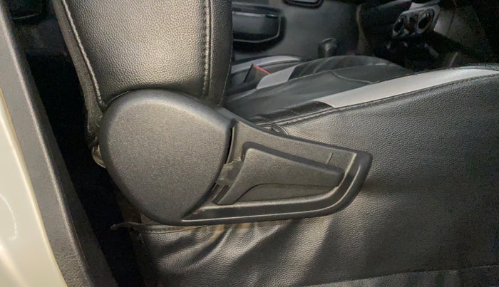 2020 Maruti S PRESSO VXI AMT, Petrol, Automatic, 67,973 km, Driver Side Adjustment Panel