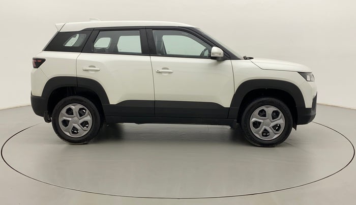 2022 Maruti BREZZA VXI SMART HYBRID, Petrol, Manual, 4,835 km, Right Side View