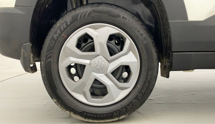 2022 Maruti BREZZA VXI SMART HYBRID, Petrol, Manual, 4,835 km, Right Rear Wheel