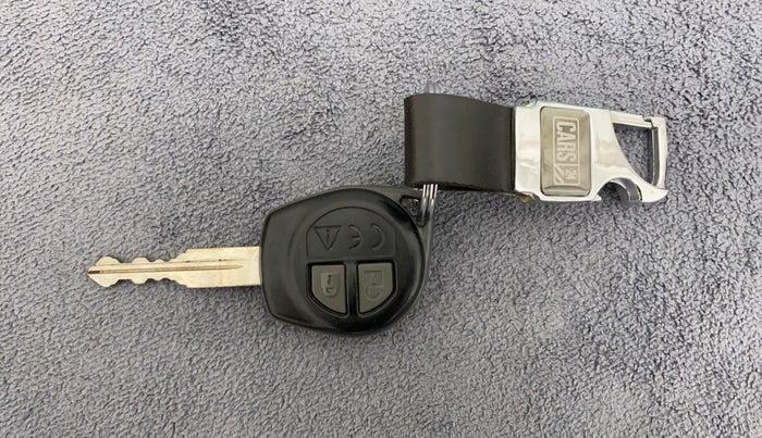 2022 Maruti BREZZA VXI SMART HYBRID, Petrol, Manual, 4,835 km, Key Close Up