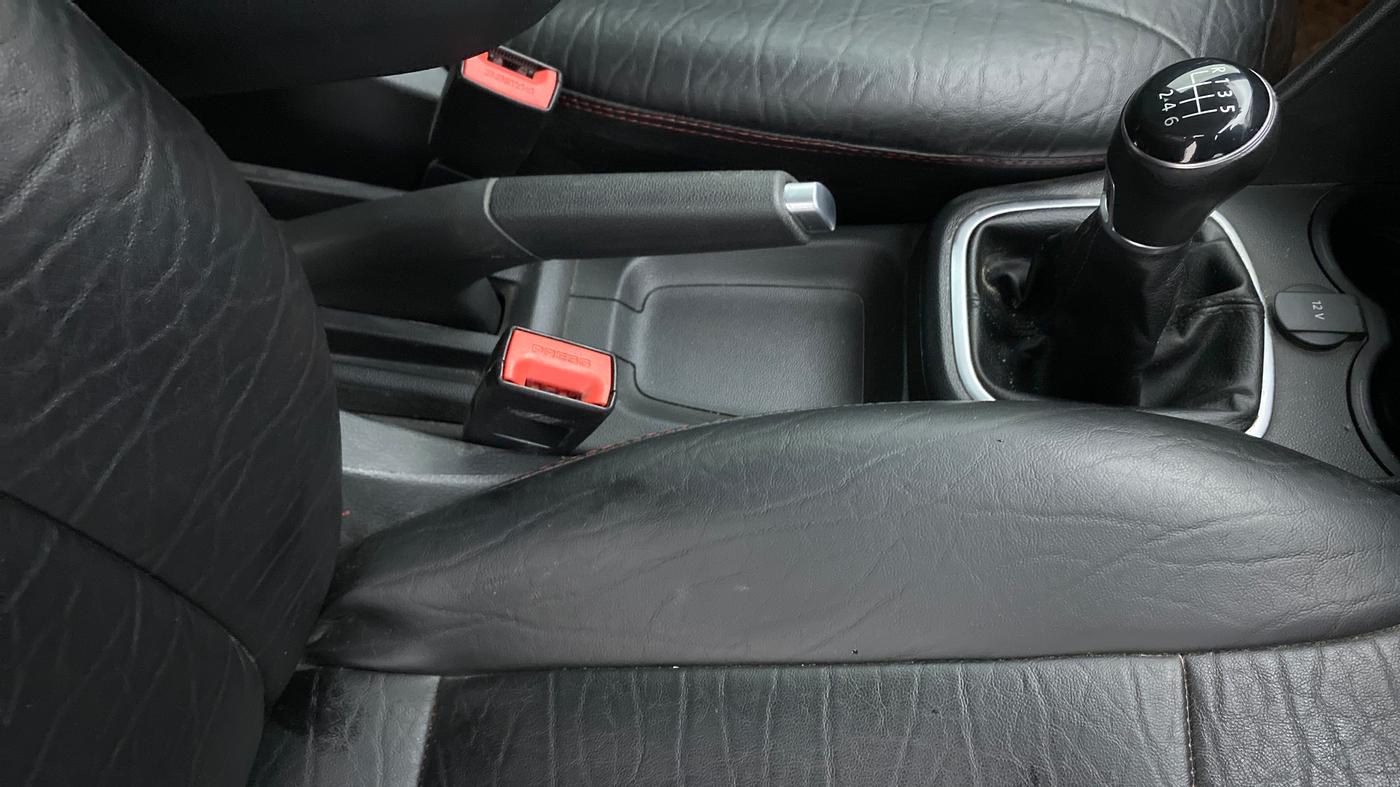 2020 Volkswagen Polo HIGHLINE PLUS 1.0, Petrol, Manual, 60,214 km, Gear Lever