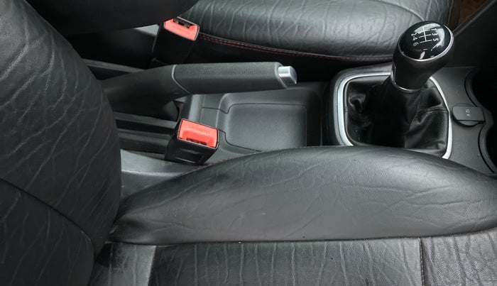 2020 Volkswagen Polo HIGHLINE PLUS 1.0, Petrol, Manual, 60,214 km, Gear Lever