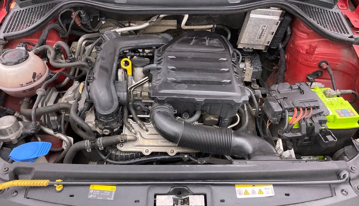 2020 Volkswagen Polo HIGHLINE PLUS 1.0, Petrol, Manual, 60,214 km, Open Bonet