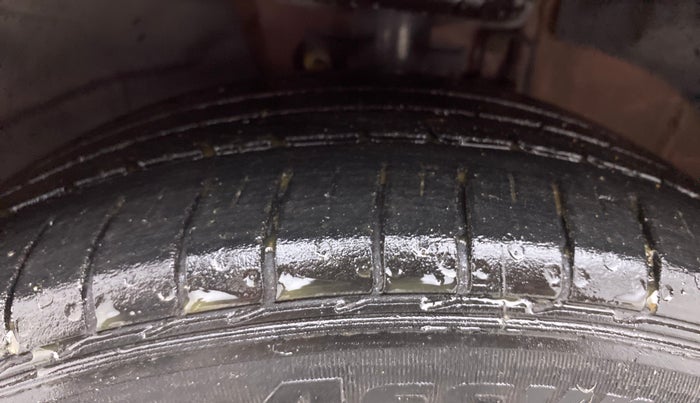 2020 Volkswagen Polo HIGHLINE PLUS 1.0, Petrol, Manual, 60,214 km, Left Front Tyre Tread