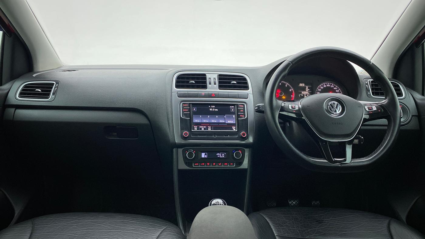 2020 Volkswagen Polo HIGHLINE PLUS 1.0, Petrol, Manual, 60,214 km, Dashboard