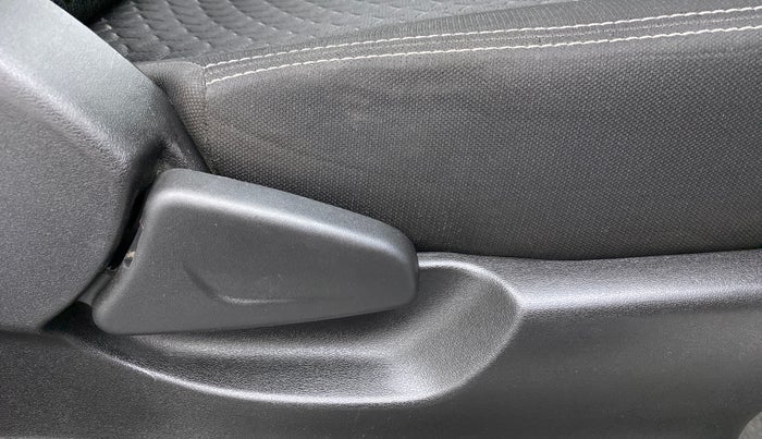 2020 Datsun Redi Go T, Petrol, Manual, 24,070 km, Driver Side Adjustment Panel