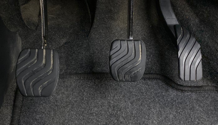 2020 Datsun Redi Go T, Petrol, Manual, 24,070 km, Pedals